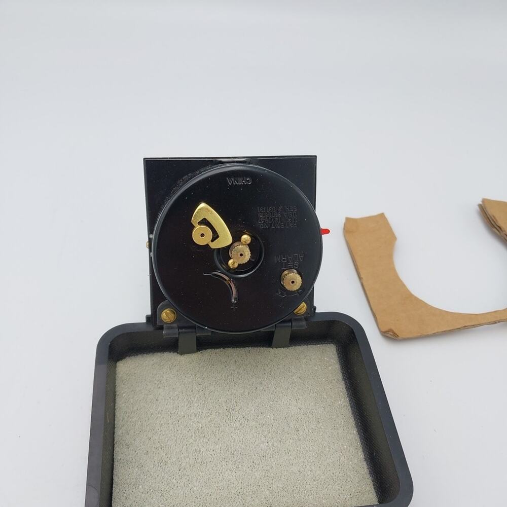 Vtg Equity Travel Alarm Clock Wind Up‎ Hard Case Black - WORKS - Picture 3 of 6